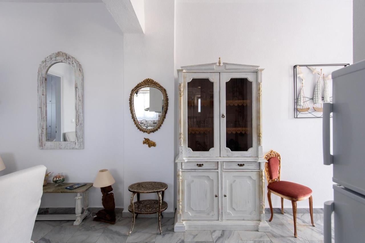 Ricos Two Bedroom House - Paros Appartement Náoussa