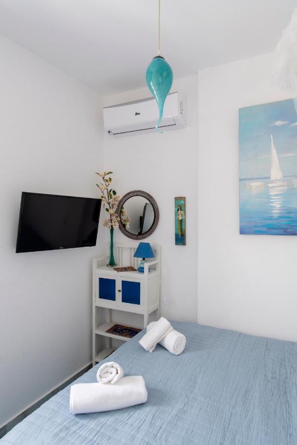 Ricos Two Bedroom House - Paros * Náoussa
